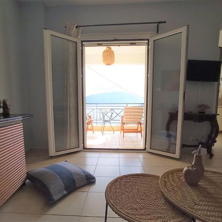 G Apartment In Agia Efimia Buitenkant foto
